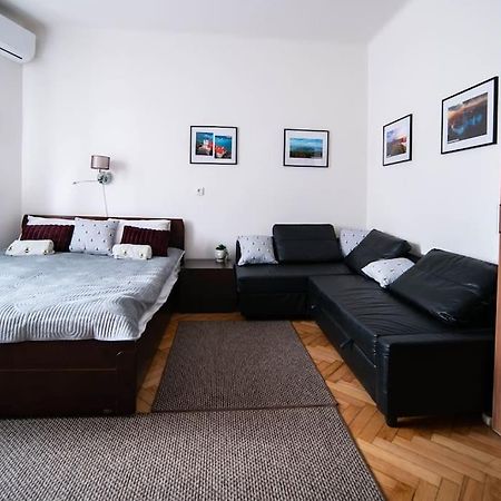 Bumblebee Apartment With Ac Budapest Exterior foto